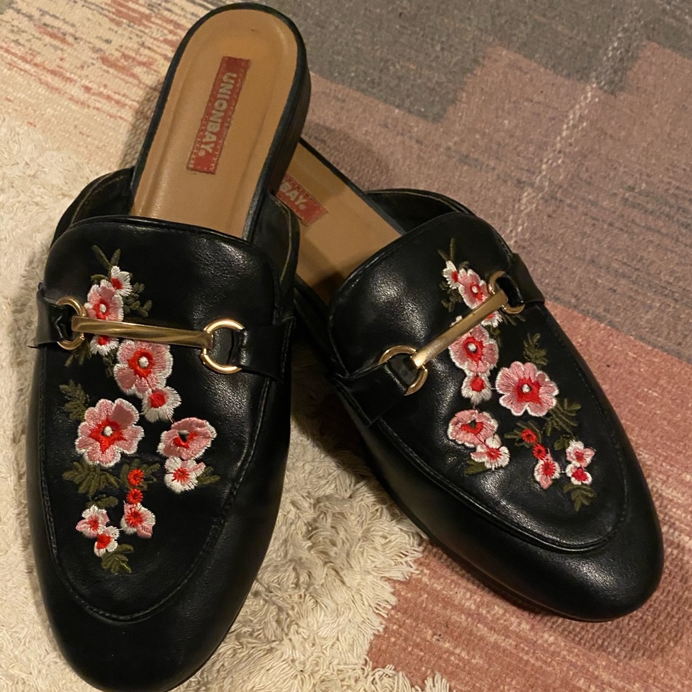 Faux leather embroidered mules